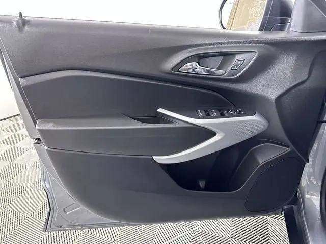 2024 Chevrolet Trax FWD SP