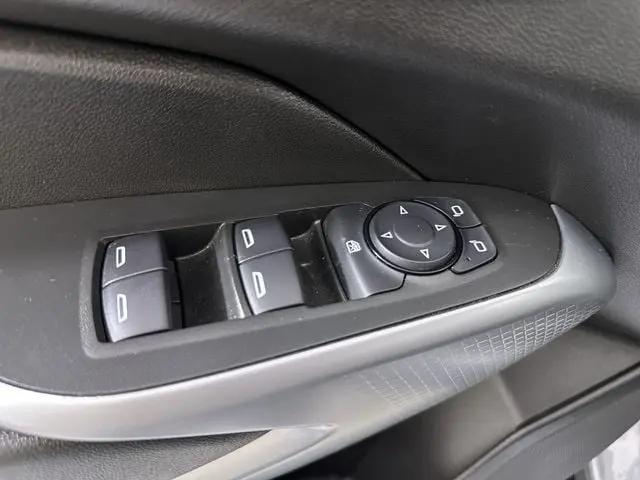 2024 Chevrolet Trax FWD SP