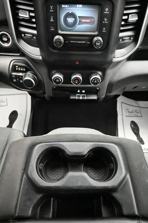 2019 Ram 1500 Big Horn/Lone Star Crew Cab 4x4 5'7" Box