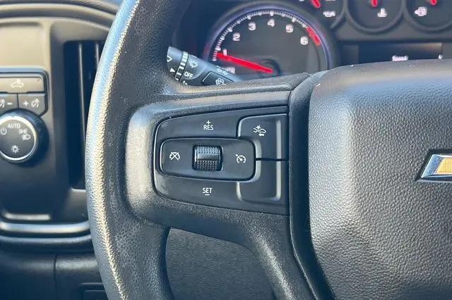 2022 Chevrolet Silverado 1500 2WD Crew Cab Short Bed Custom