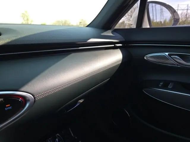 2022 Genesis GV70 2.5T AWD