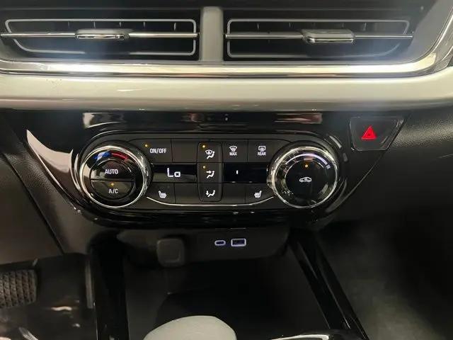 2026 Chevrolet Trax FWD LT