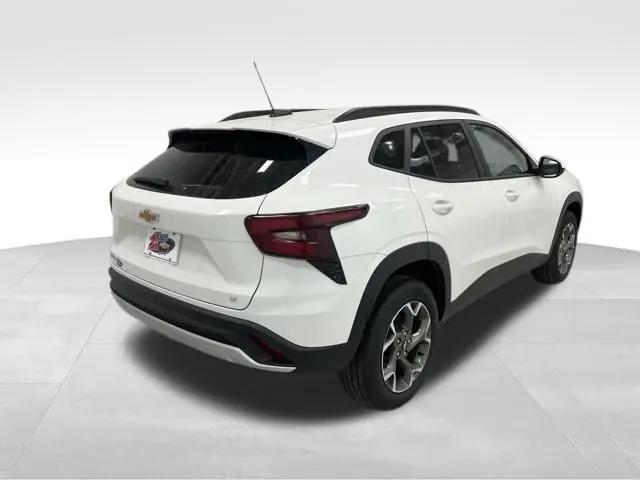 2026 Chevrolet Trax FWD LT