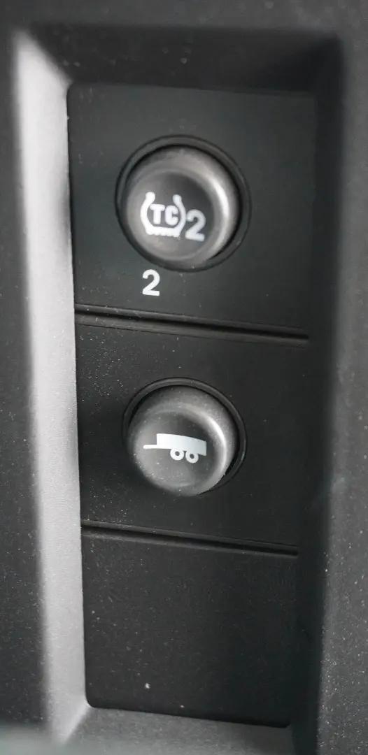 2006 HUMMER H2 Base