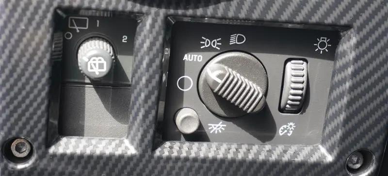 2006 HUMMER H2 Base