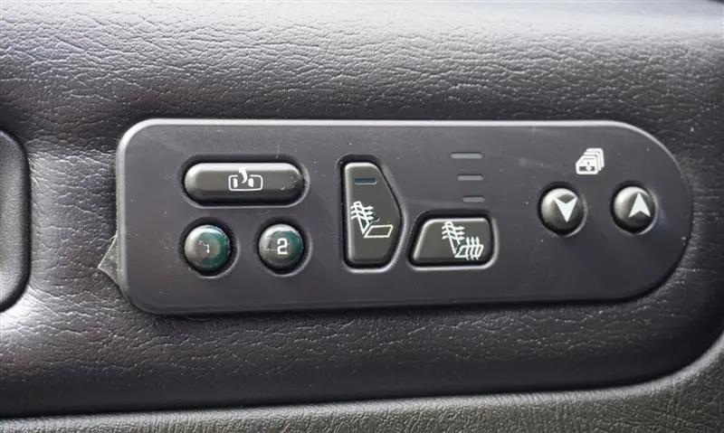 2006 HUMMER H2 Base