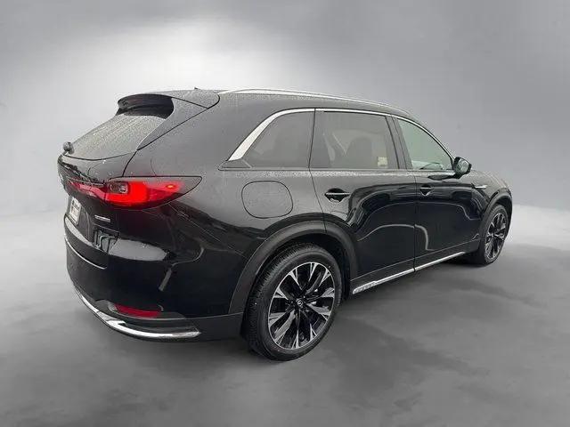 2025 Mazda X-90 Premium Plus Package