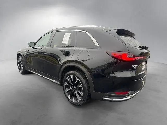 2025 Mazda X-90 Premium Plus Package
