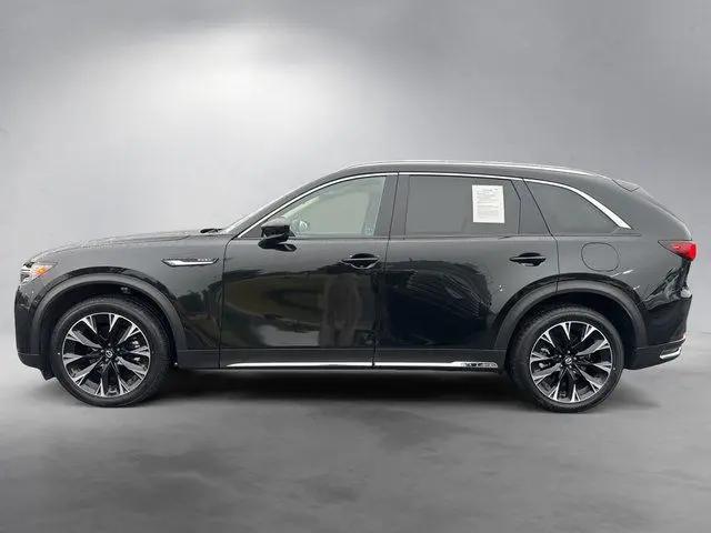2025 Mazda X-90 Premium Plus Package