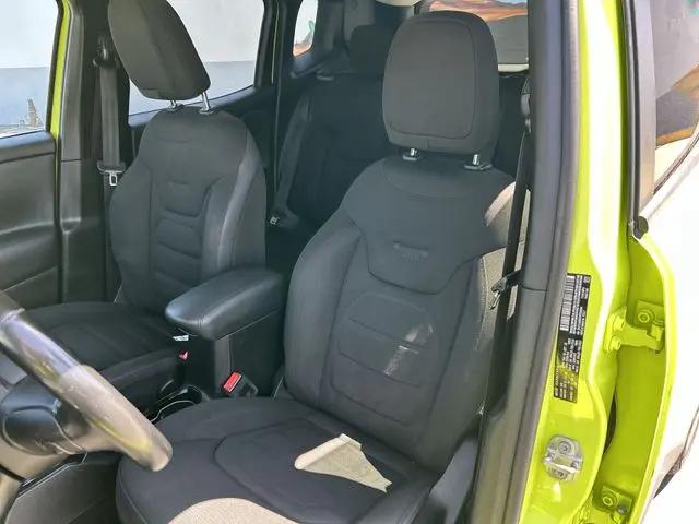 2017 Jeep Renegade Altitude FWD