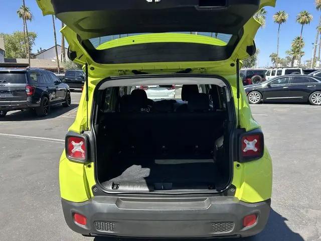2017 Jeep Renegade Altitude FWD