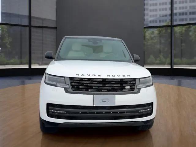2026 Land Rover Range Rover P400 SE