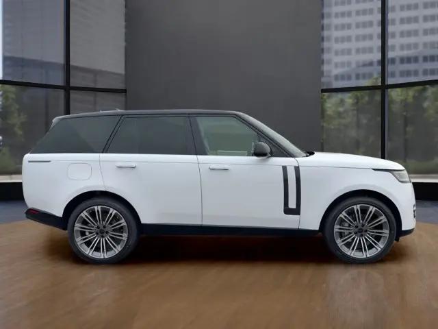2026 Land Rover Range Rover P400 SE