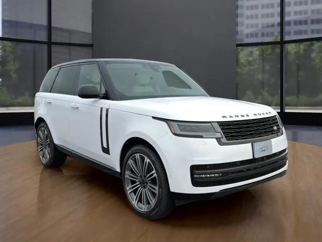 2026 Land Rover Range Rover P400 SE