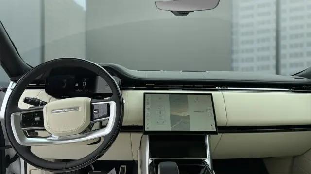 2026 Land Rover Range Rover P400 SE
