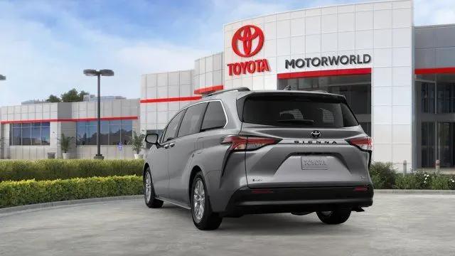 2026 Toyota Sienna XLE