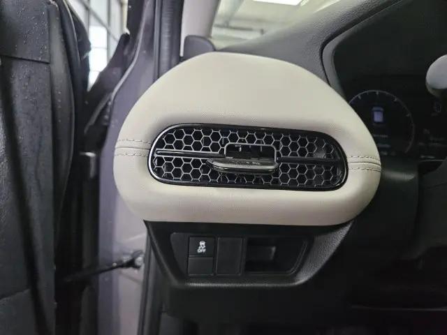 2024 Honda HR-V AWD LX
