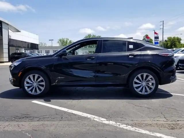2026 Buick NV Avenir FWD