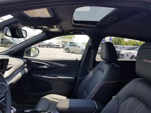 2026 Buick NV Avenir FWD