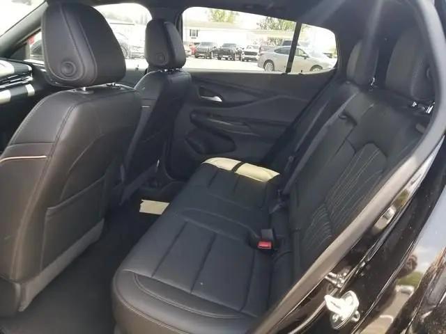 2026 Buick NV Avenir FWD