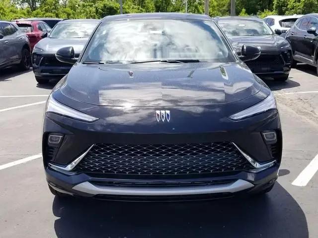 2026 Buick NV Avenir FWD