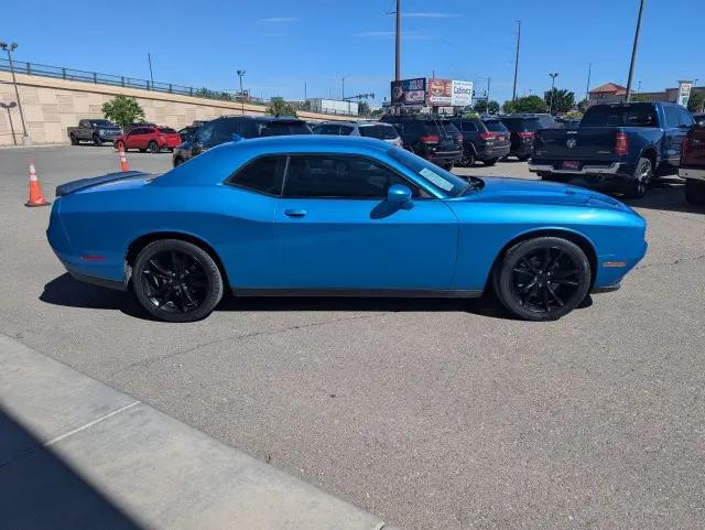 2016 Dodge Challenger SXT Plus