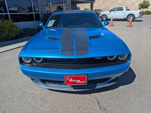 2016 Dodge Challenger SXT Plus