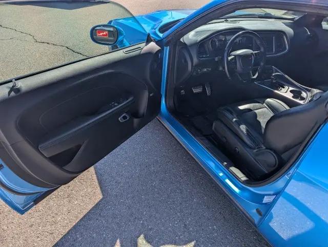 2016 Dodge Challenger SXT Plus