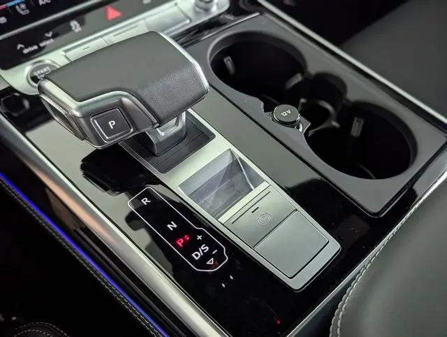 2026 Audi Q8 Prestige Plus 55 TFSI quattro Tiptronic