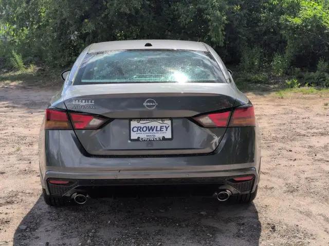 2026 Nissan Altima SR FWD