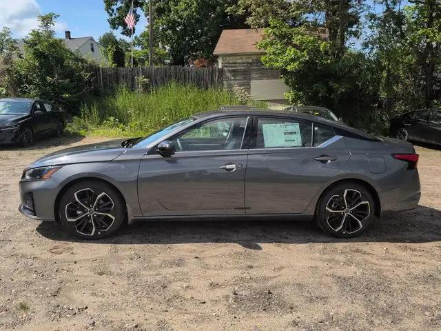 2026 Nissan Altima SR FWD