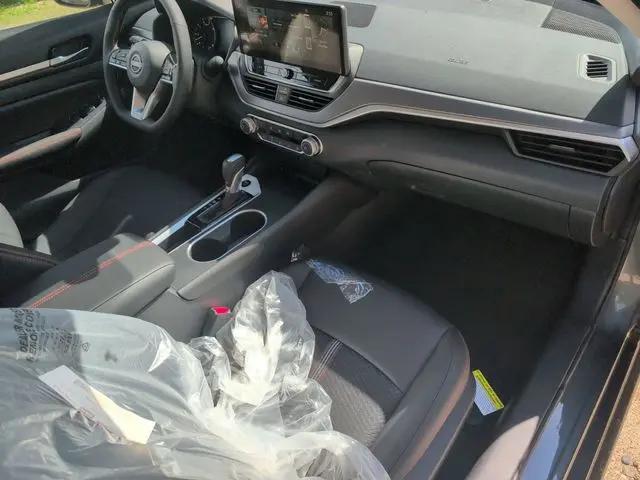 2026 Nissan Altima SR FWD