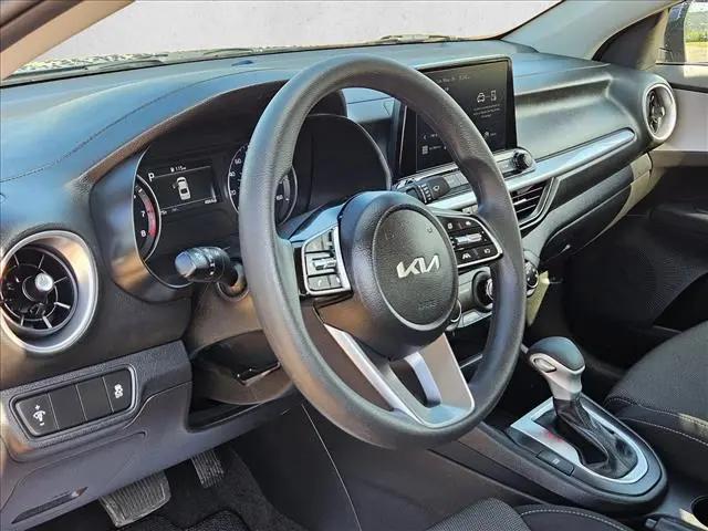 2023 Kia Forte LX