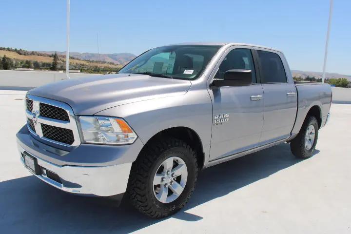 2021 Ram 1500 SLT Crew Cab 4x4 5'7" Box