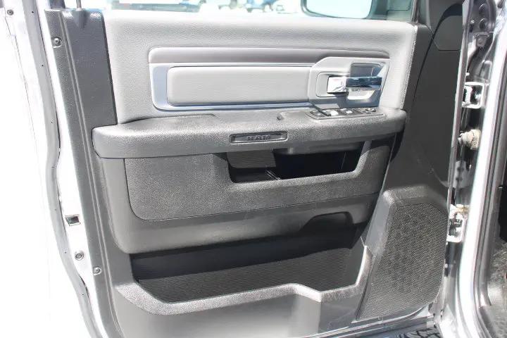 2021 Ram 1500 SLT Crew Cab 4x4 5'7" Box