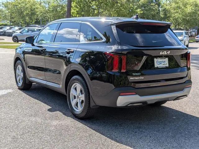 2024 Kia Sorento LX