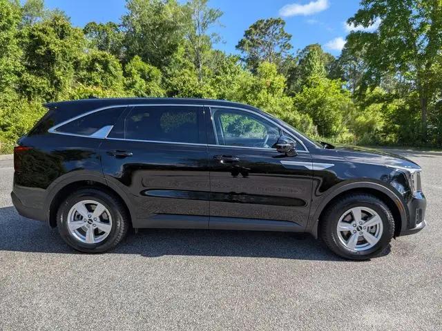 2024 Kia Sorento LX