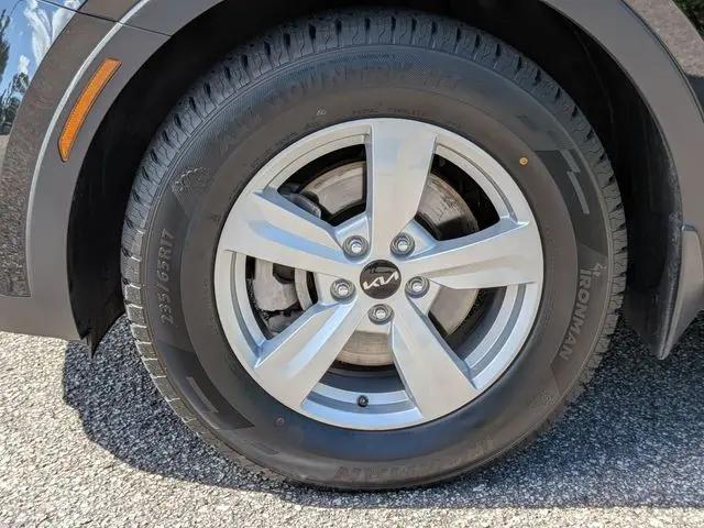 2024 Kia Sorento LX