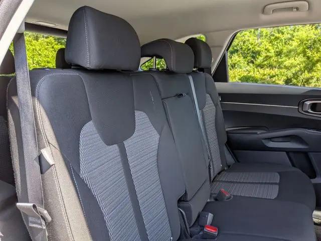 2024 Kia Sorento LX