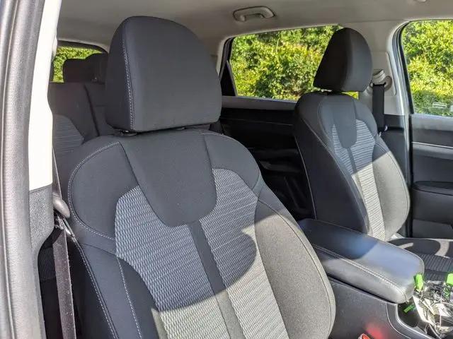 2024 Kia Sorento LX