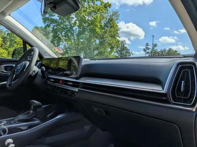 2024 Kia Sorento LX