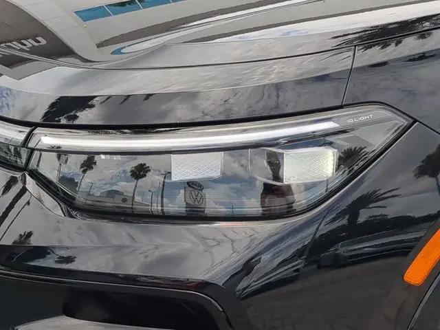 2026 Volkswagen Tiguan SEL R-Line Turbo