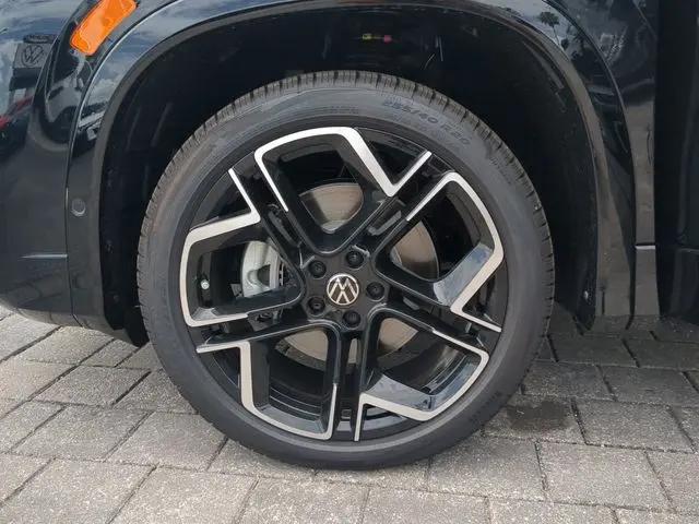 2026 Volkswagen Tiguan SEL R-Line Turbo