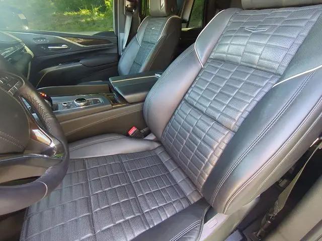 2024 Cadillac Escalade 4WD Sport Platinum