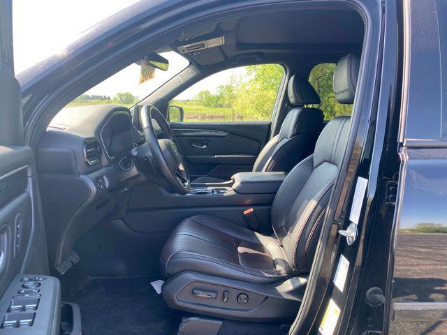 2023 Honda Pilot AWD Elite