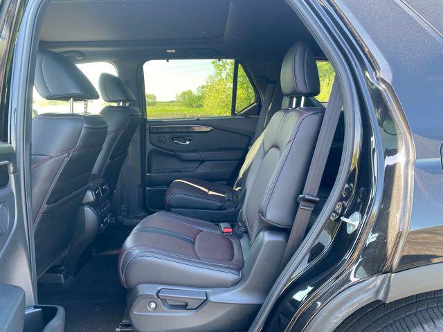 2023 Honda Pilot AWD Elite