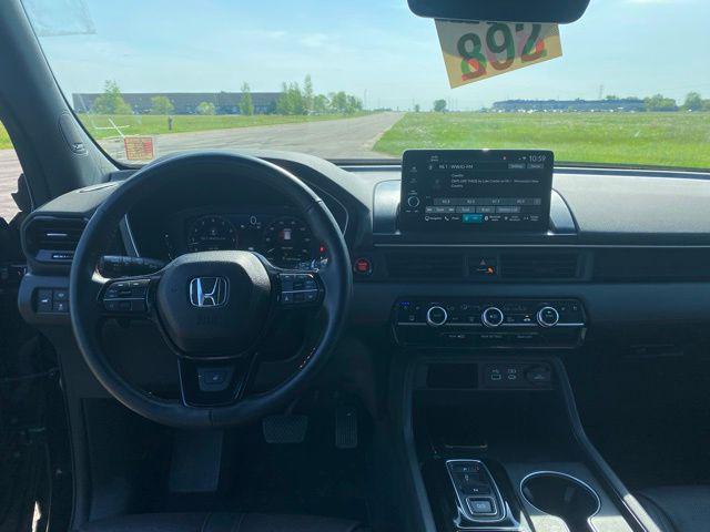 2023 Honda Pilot AWD Elite