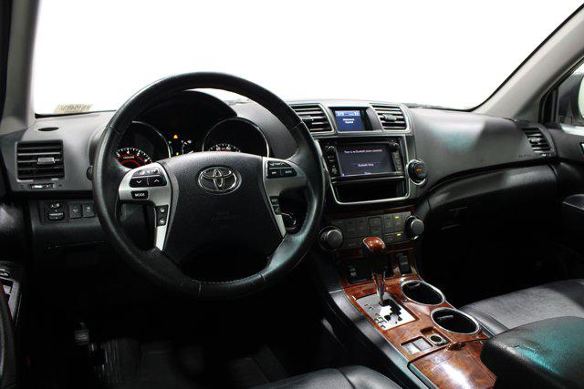 2013 Toyota Highlander Limited V6