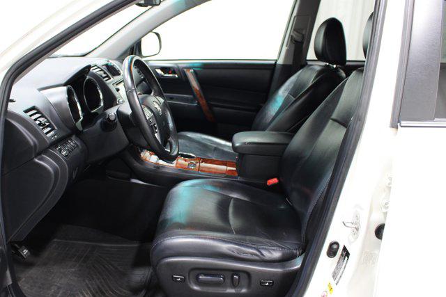 2013 Toyota Highlander Limited V6