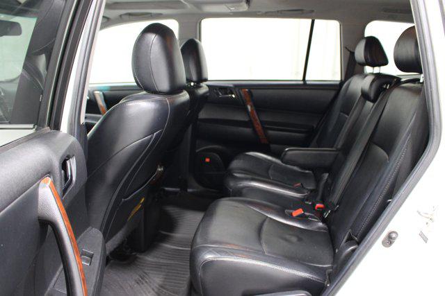 2013 Toyota Highlander Limited V6